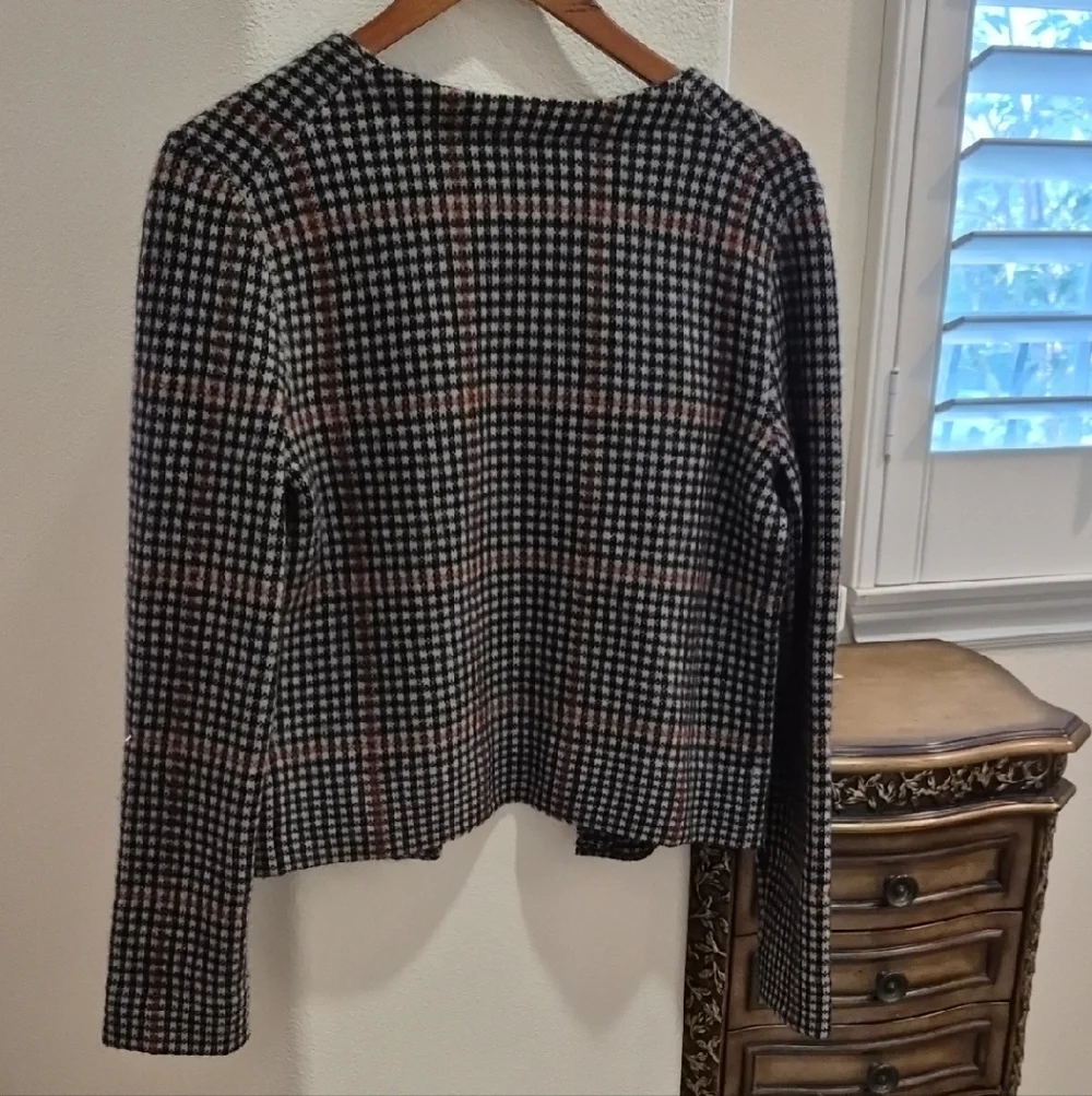 Vince Women's Plaid Blazer in Black and Pink - Picture 8 of 9